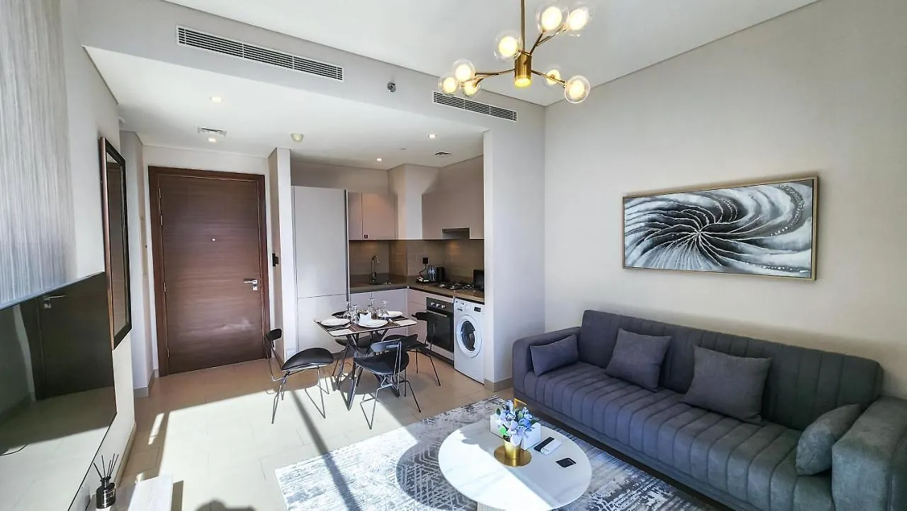 Stay By Latinem Luxury 1Br Holiday Home Cvr A2006 Near Burj Khalifa Dubai Apartment