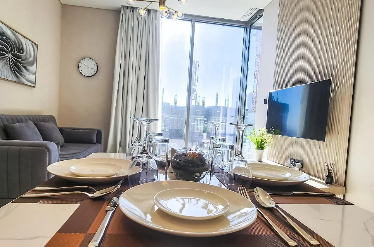 Stay By Latinem Luxury 1Br Holiday Home Cvr A2006 Near Burj Khalifa Dubai